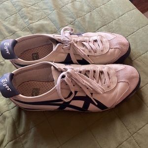 Onitsuka Tiger Mexico 66 shoe